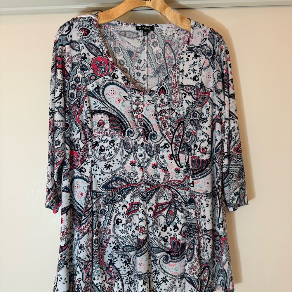 Roz & Ali Multicolor Paisley Blouse